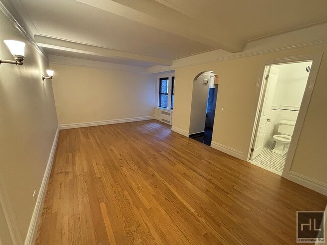 Photo - Christopher Street Unit 3C