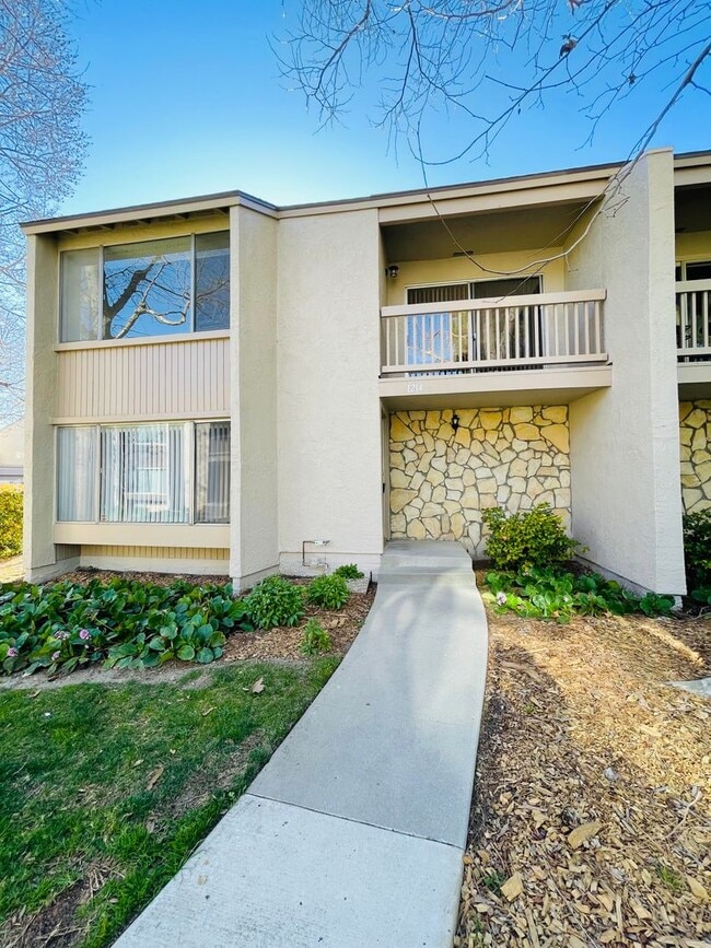 Photo - Renovated 3-bedroom townhouse in Todd Ranch with garage and spacious yard
