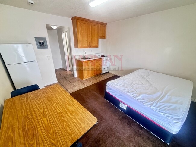 Photo - 1675 S State St