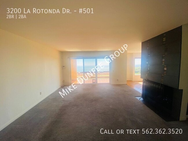 Photo - 3200 La Rotonda Dr Unidad #501