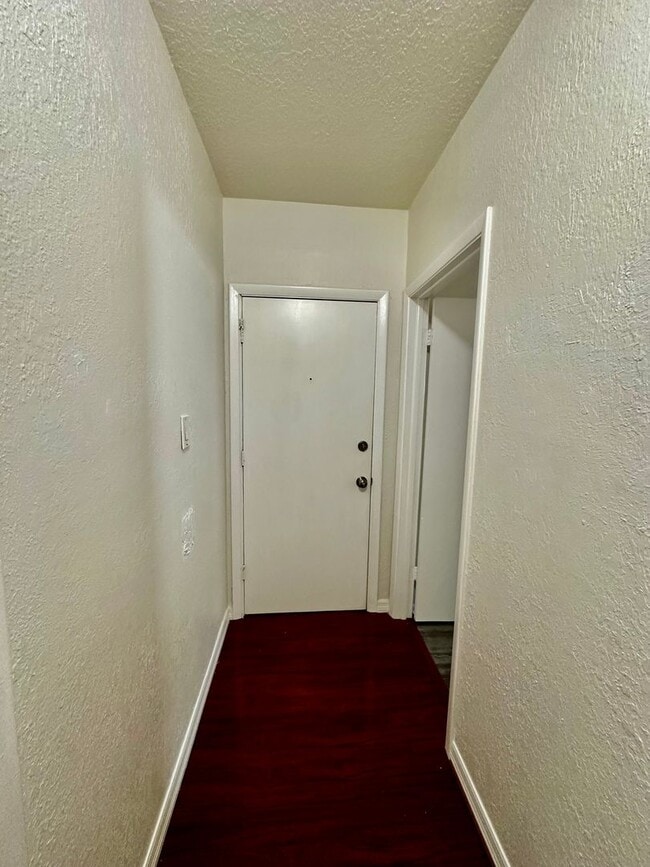 Photo - 110 N Mills Ave Unit 110 N Mills Ave