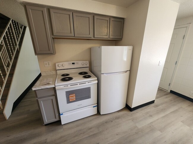 Photo - Remodeled 2 Bedroom Apartment