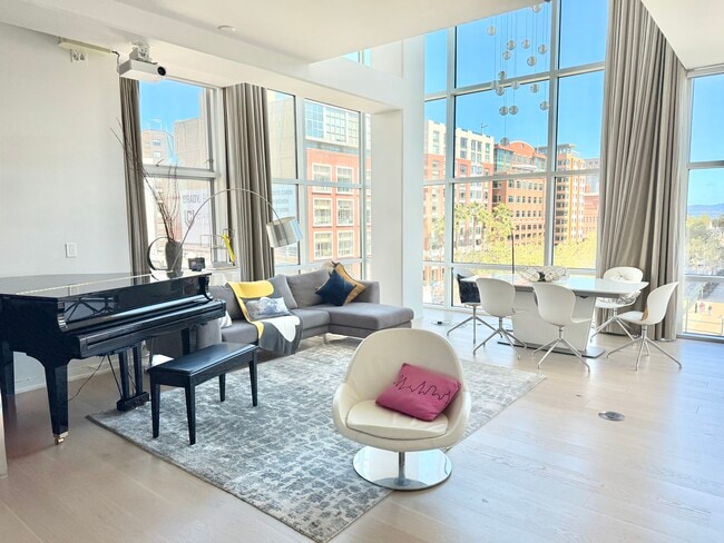 Photo - 207 King St Unit 503