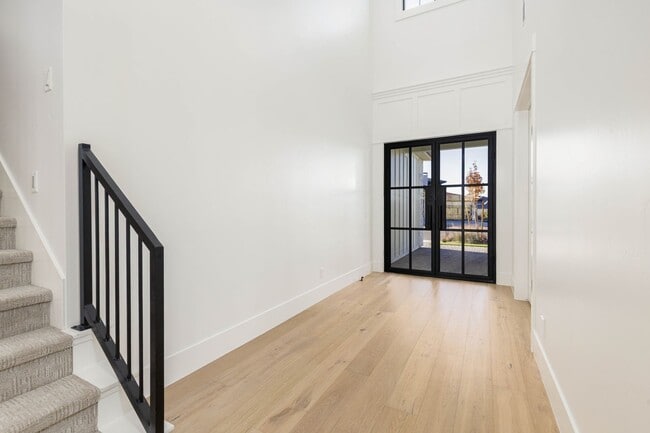 Photo - 6 bedroom with RV Garage and Hot Tub