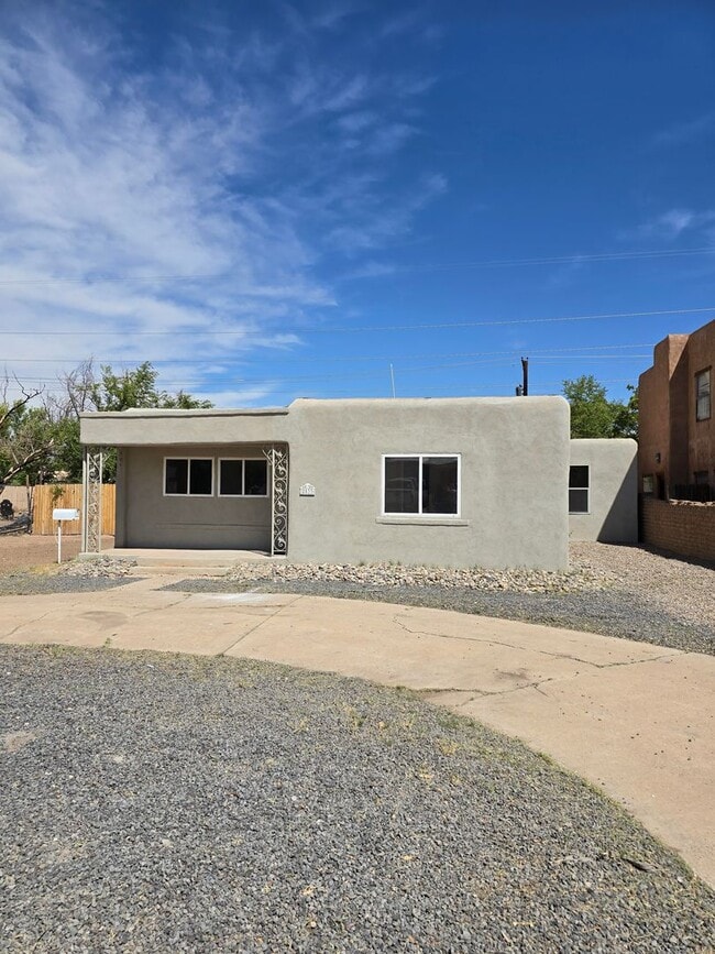 Building Photo - 2533 Aspen Ave NW Rental