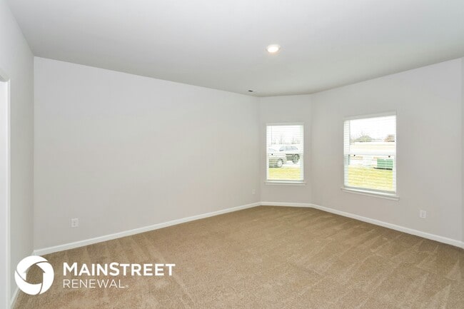 Photo - 2327 Curbow Dr