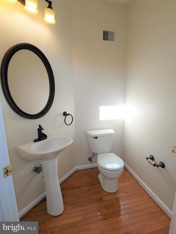 Photo - 912 Glaze Ct