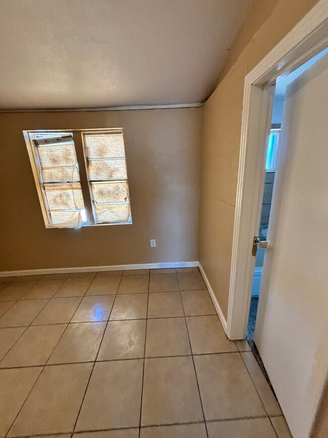 1122 Laurel Ave Unit 1122 Laurel Ave Las Vegas, NV 89104