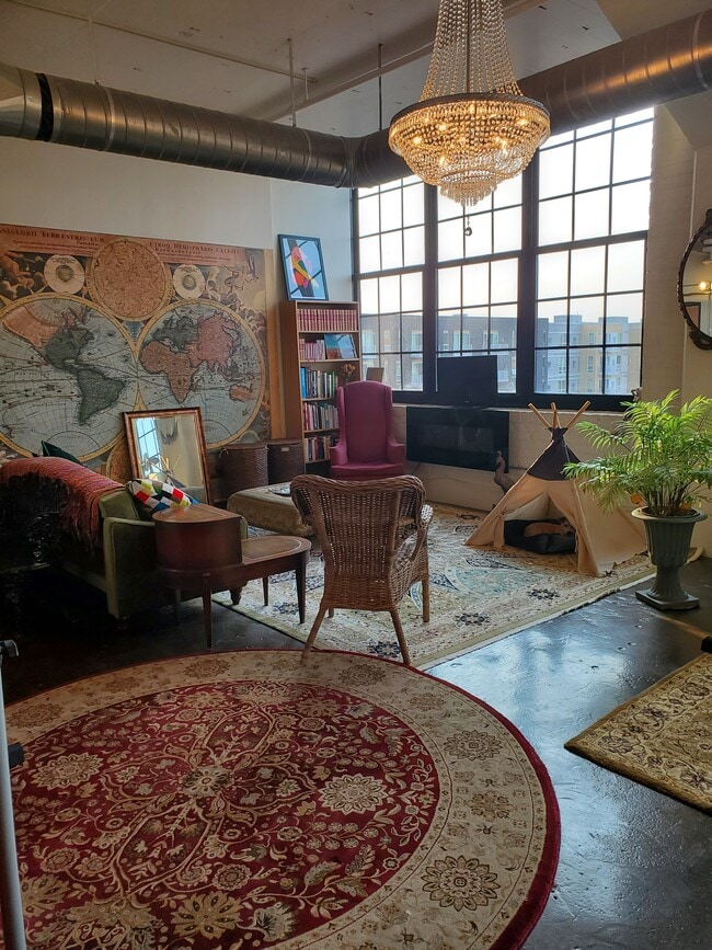 Photo - 500 Robert St N Unit 618