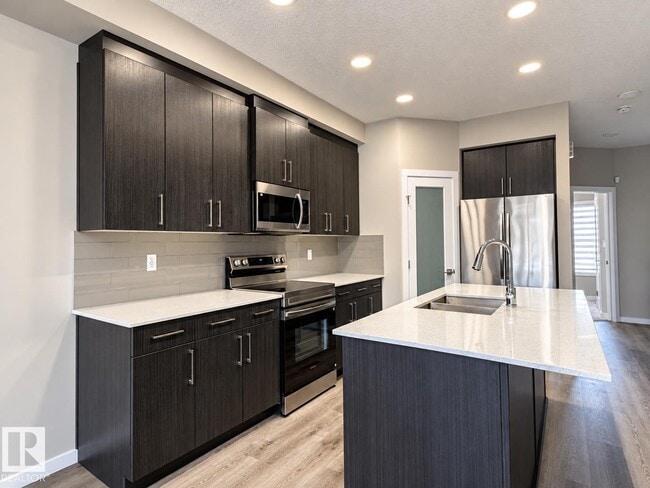 343 Edgemont Dr NW