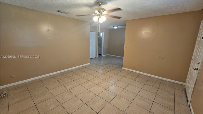 Photo - 2508 Johnson St Unit 7