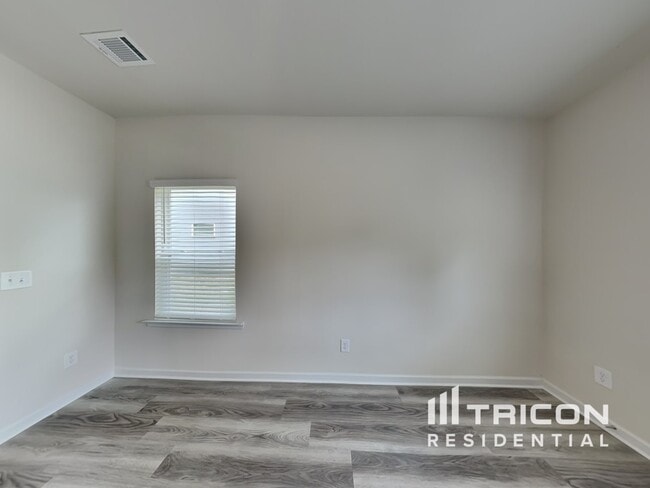 Photo - 423 Prescott Wy