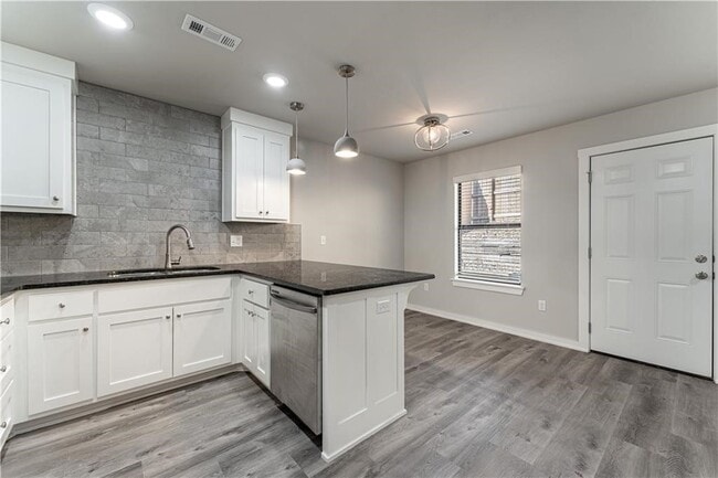 Photo - 102 Ryder St