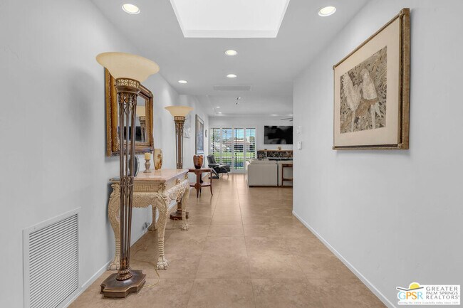 Photo - 10 Colgate Dr