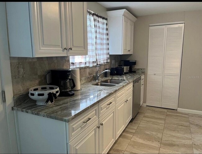 Photo - 2317 W Bristol Ave