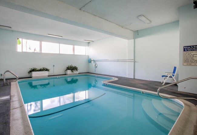 Photo - Pierre Towers