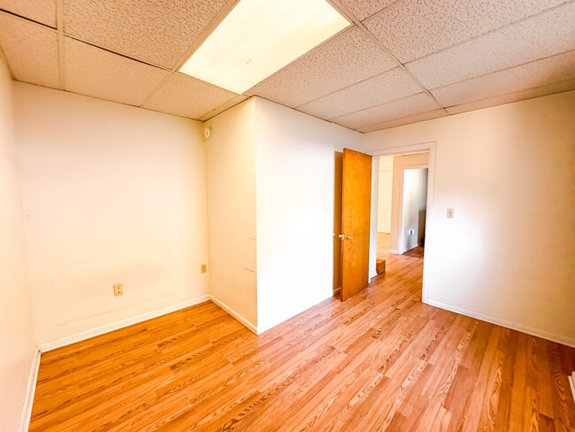 Photo - 56 Church St