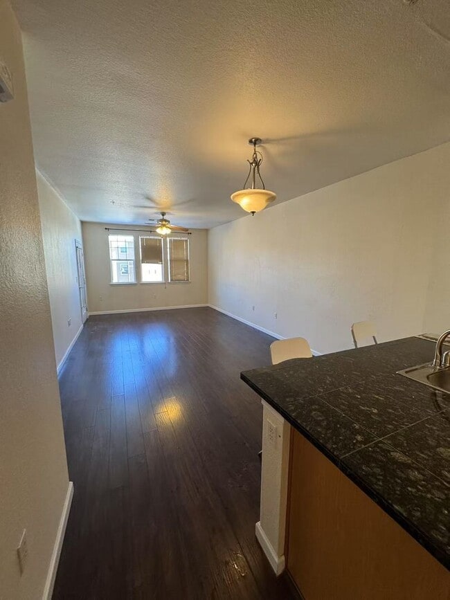 Photo - Comfort 1 bedroom Condo in Englewood