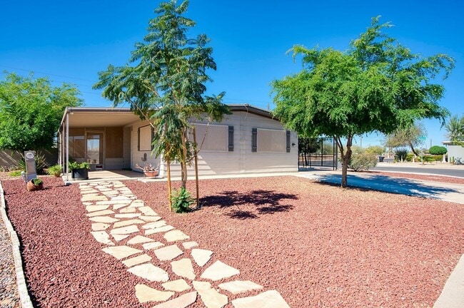 Building Photo - 304A South Arvada