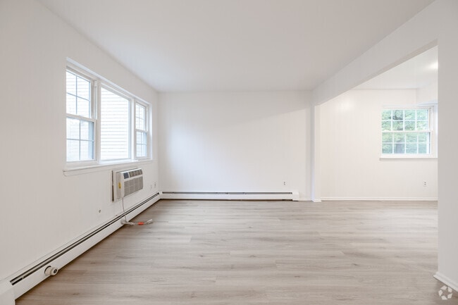 Brookside Garden Apartments