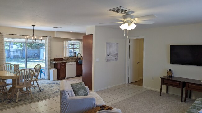 Photo - 617 Indiana Ave