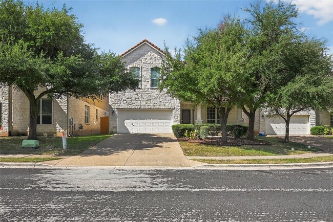 15512 Interlachen Dr