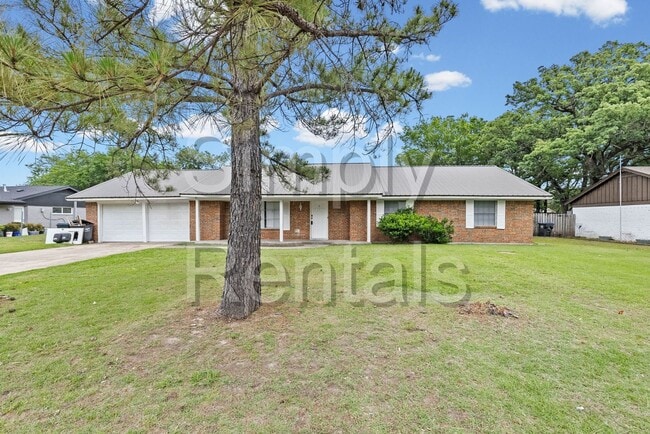 Building Photo - 3 Timberside Dr