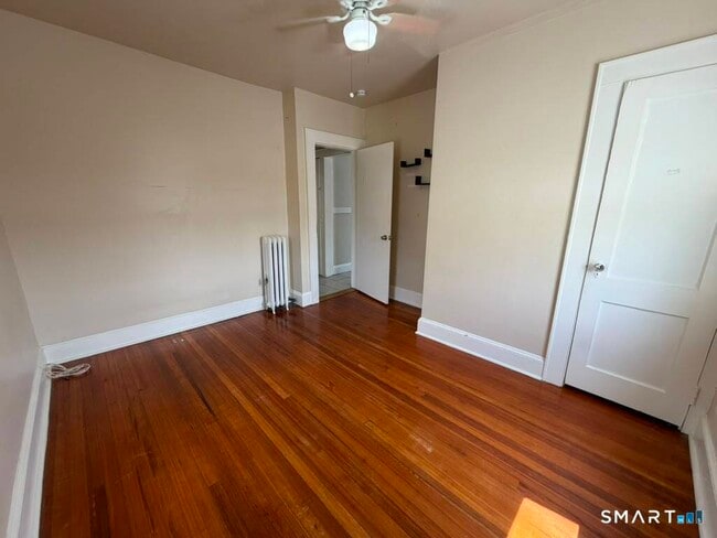 Photo - 223 Wayne St Unidad 2nd Fl.