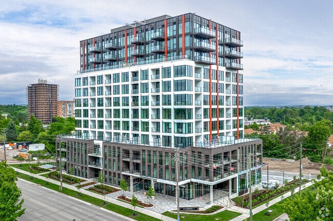 Building Photo - The Carrick