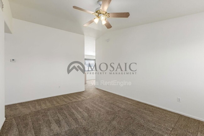 Photo - 703 W Hess Ave