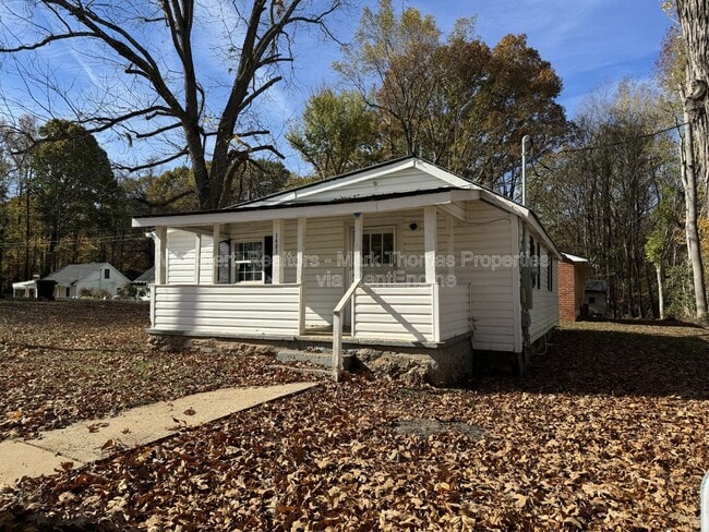 Photo - 1403 Elm St