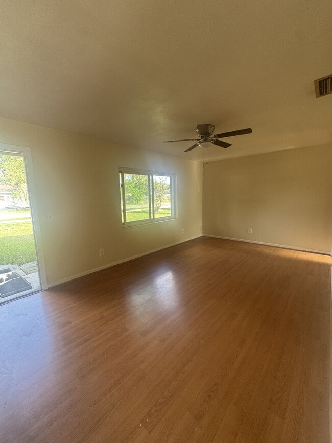 Photo - Cozy 3 Bedroom Home in Quiet Community | Hardwood Floors | Large Yard