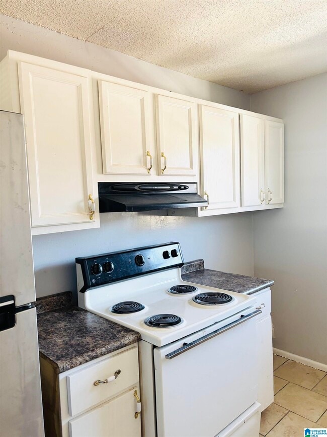 Photo - 732 AVENUE F F Ave Unit F