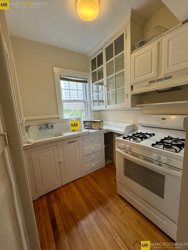 Photo - 15 Story St Unit 36
