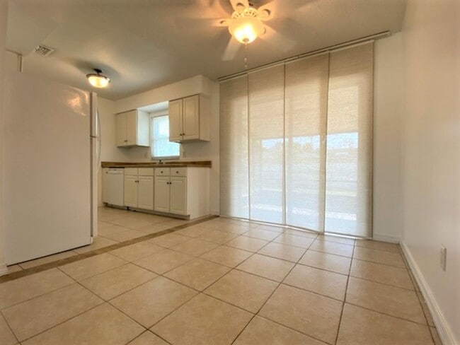 Photo - 1125 Loblolly Ln