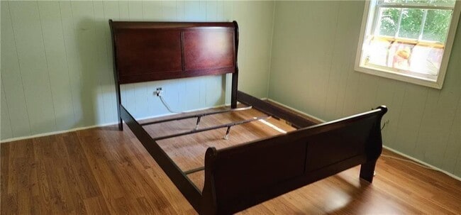 Photo - 205 Glenview Terrace