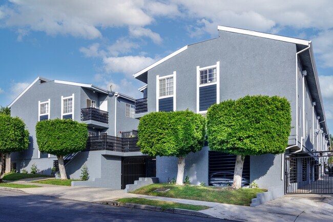 Building Photo - 4310 Russell Avenue Rental