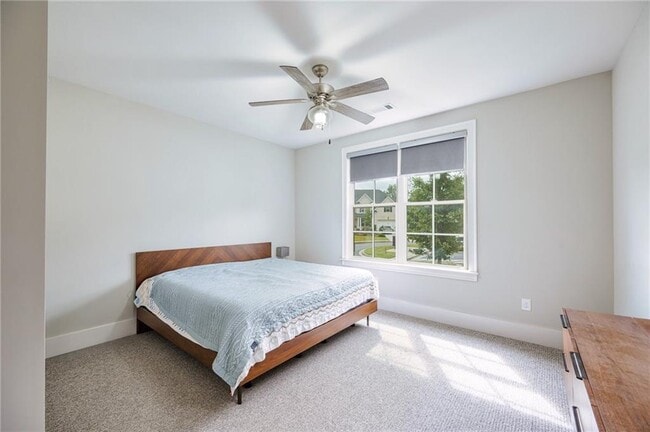 Photo - 513 Camden Hall Dr