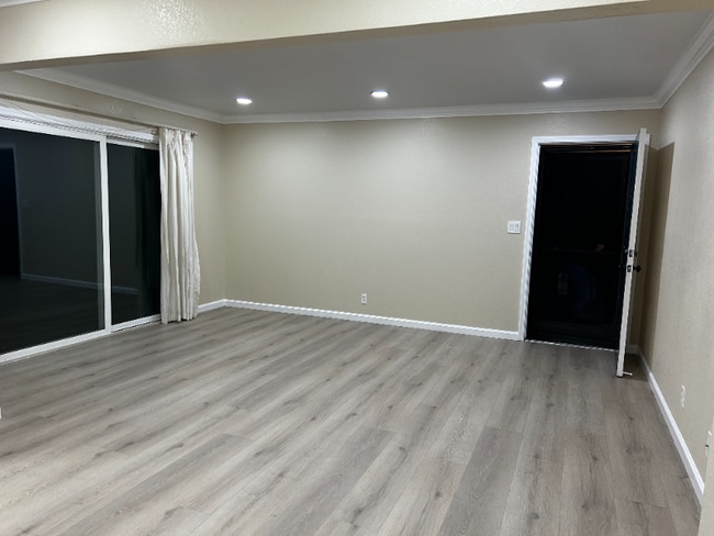 Photo - 674 Kirkland Dr Unit 2