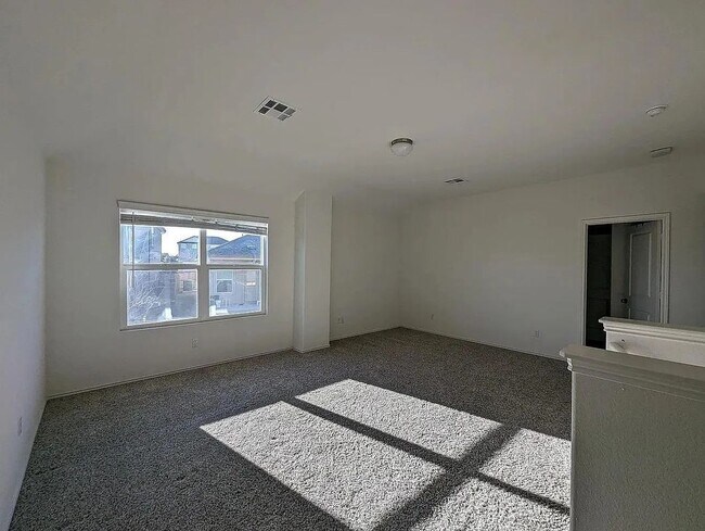 Photo - 1216 Blackhaw Ln
