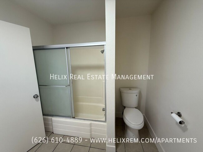 Photo - 731 W Duarte Rd Unidad 14B