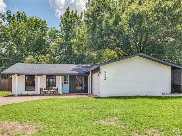 Building Photo - 923 Warfield Way Rental