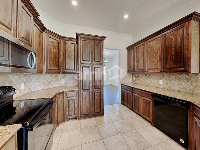 Photo - 337 Stanley Dr