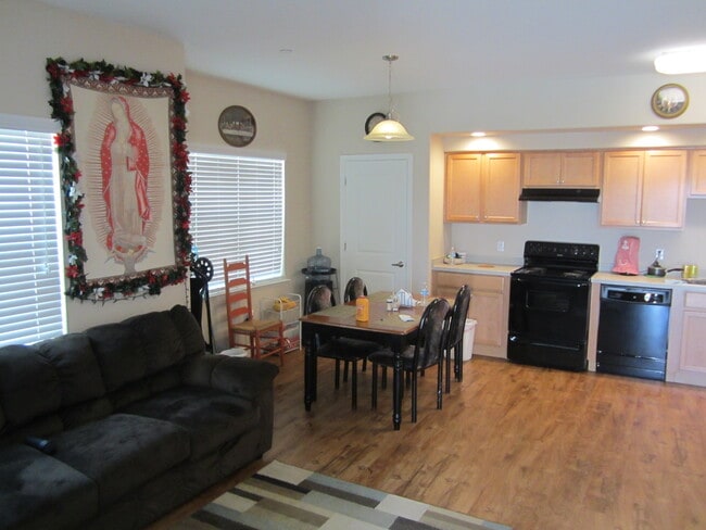 Palmer Villas Apartments
