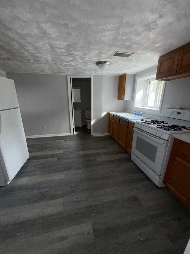 Photo - 127 Winona Dr