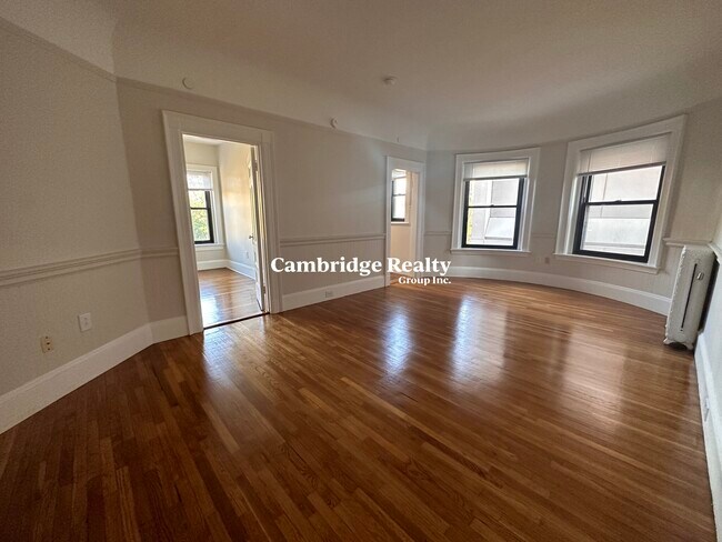 Photo - 1033 Massachusetts Ave Unit 5