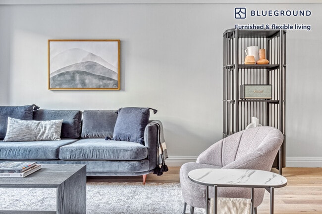 Photo - 340 E 51st St Unidad SI FL3-ID711