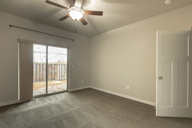 Photo - 16 Naomi Rose Ln