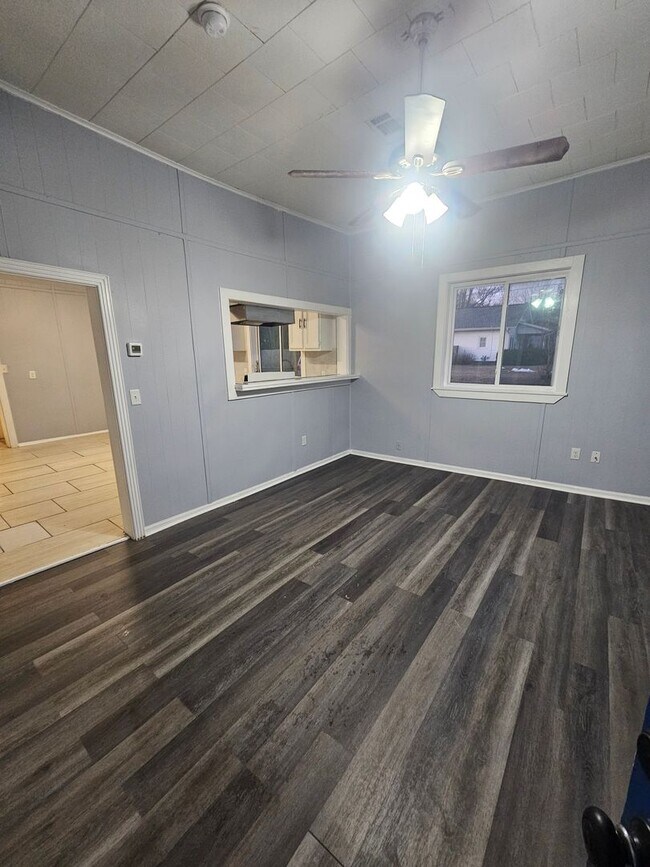 Photo - Home in Benton