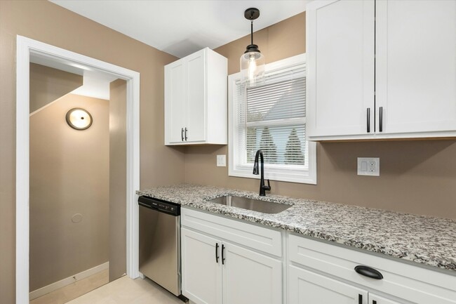 Photo - 416 N Kenwood Ave